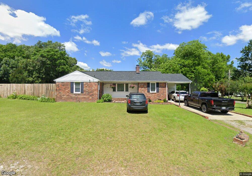 1107 Pineview St, Camden, SC 29020 - photo 1