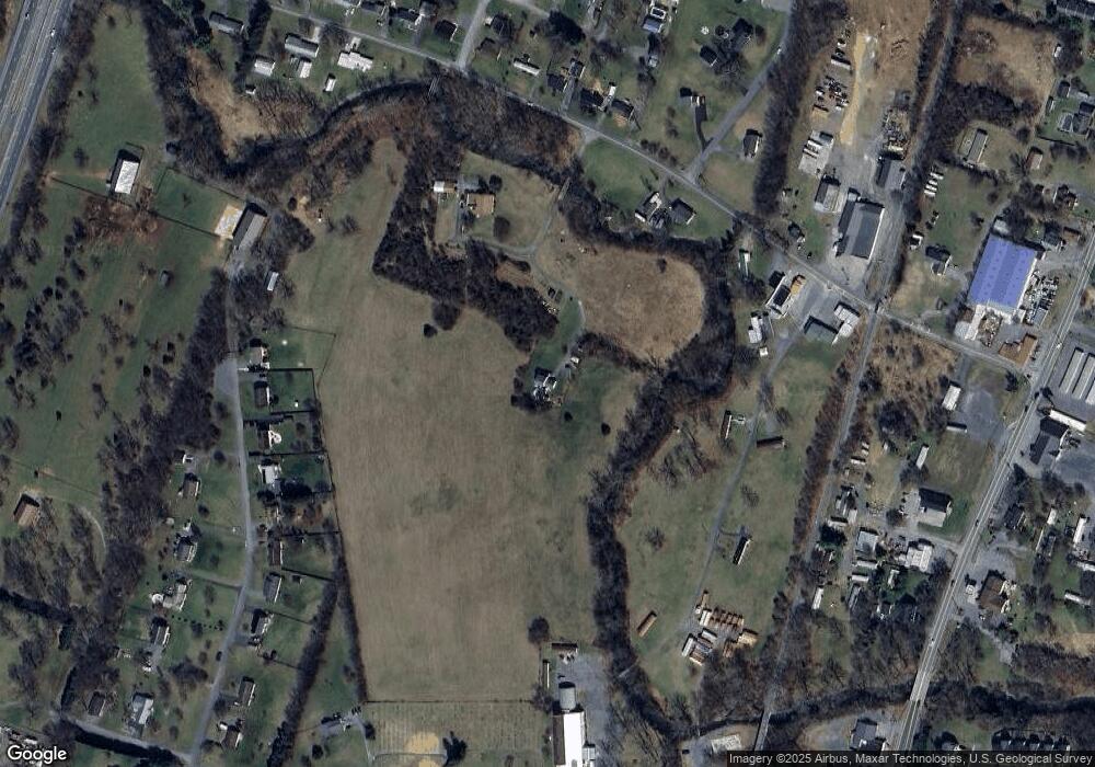 267 Henshaw Rd, Bunker Hill, WV 25413 - photo 1