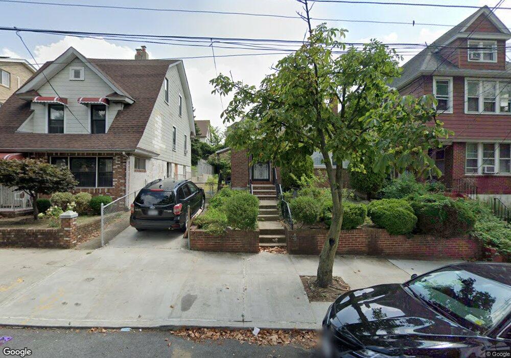 4515 158th St, Flushing, NY 11358 - photo 1