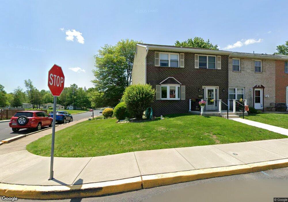 711 Jefferson St, Red Hill, PA 18076 - photo 1