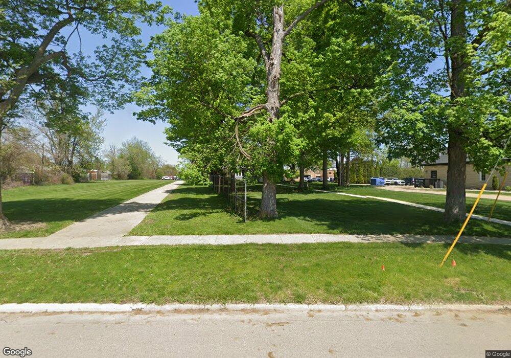 588 W Maple Ave, Adrian, MI 49221 - photo 1