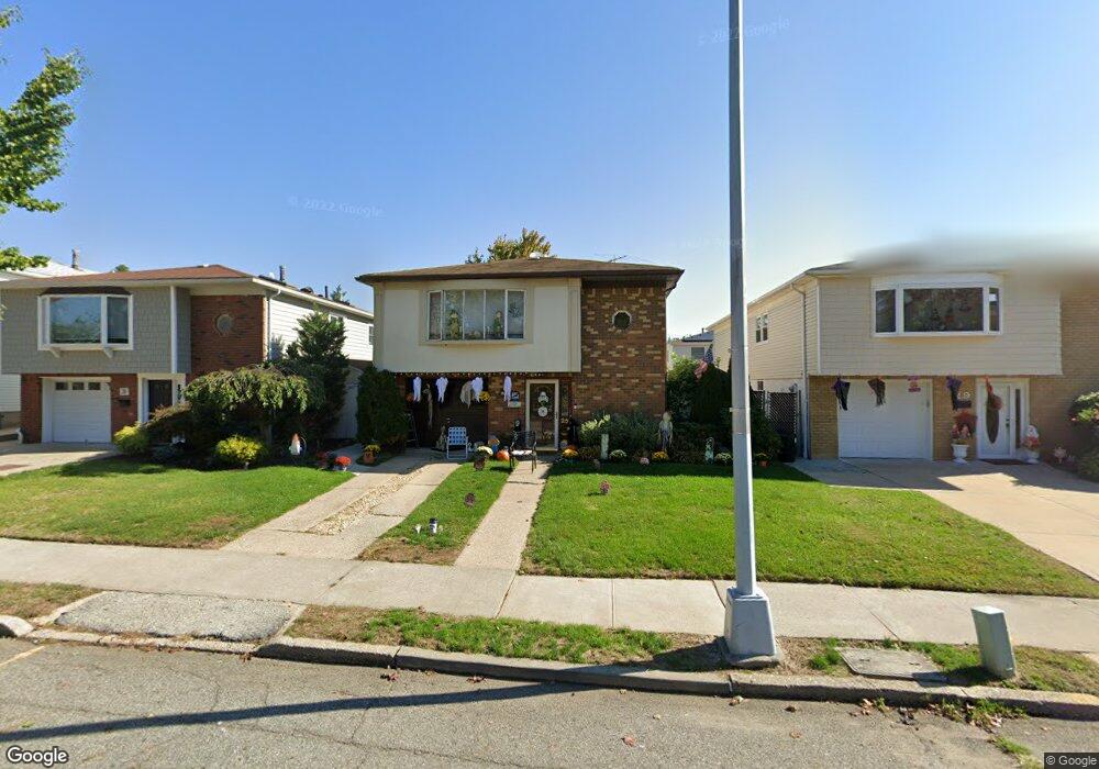 25 Deserre Ave, Staten Island, NY 10312 - photo 1