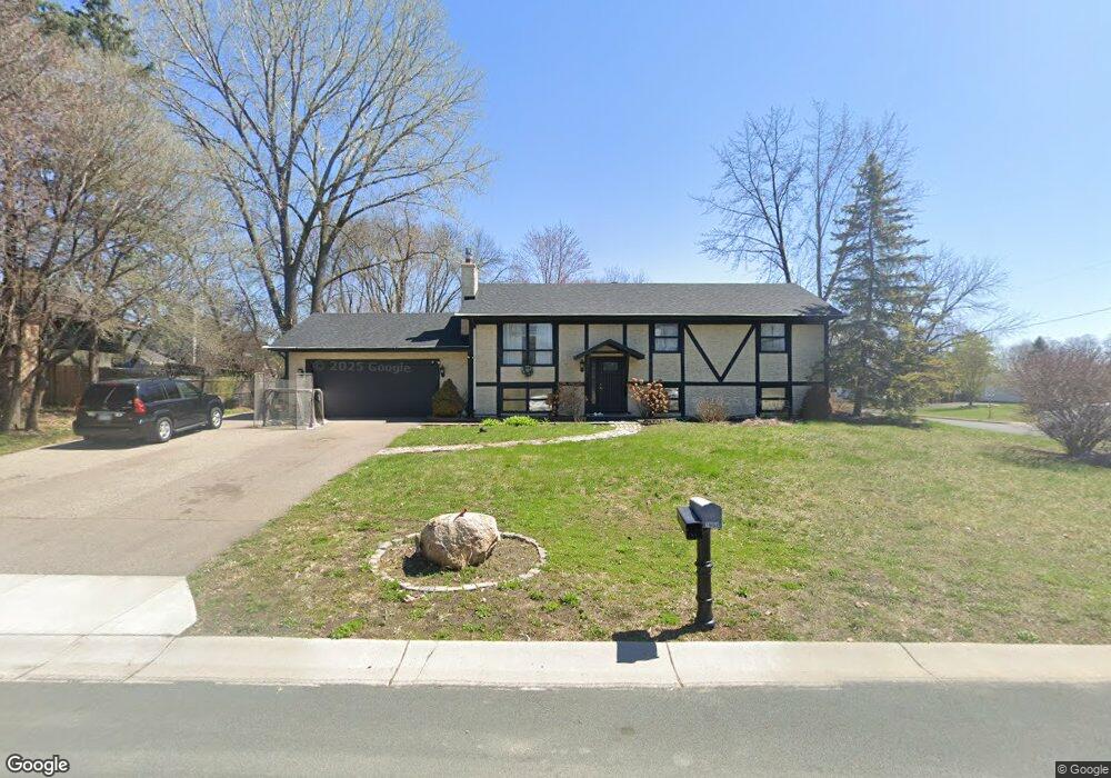 1668 Perkins Ln, Maple Plain, MN 55359 - photo 1