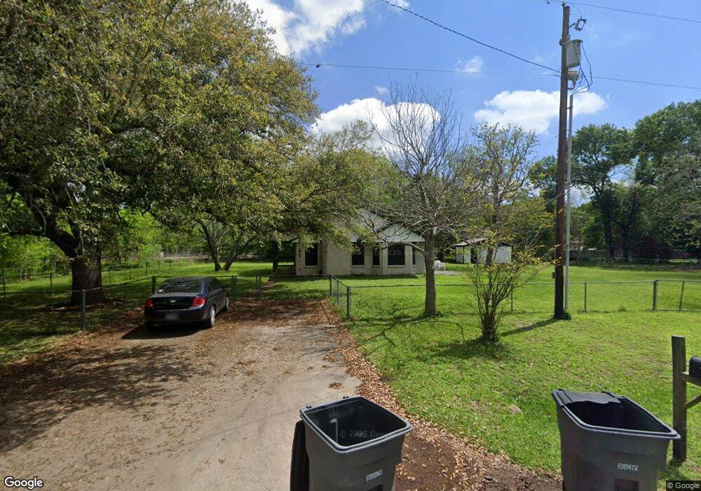 2805 Avenue J, Bay City, TX 77414 - photo 1