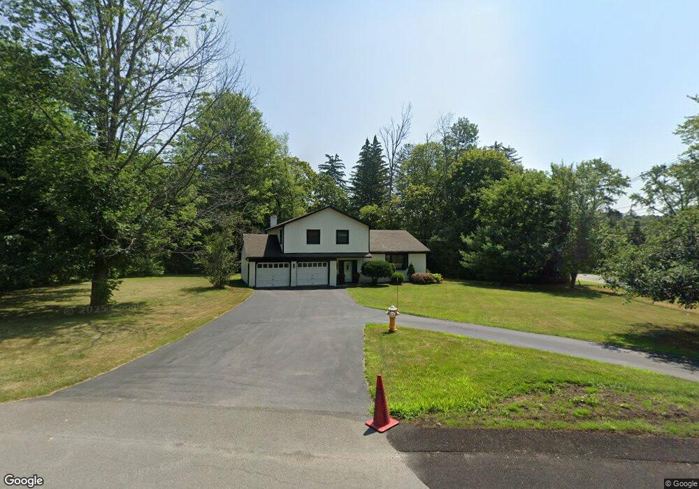 1100 Rosehill Blvd, Schenectady, NY 12309 - photo 1