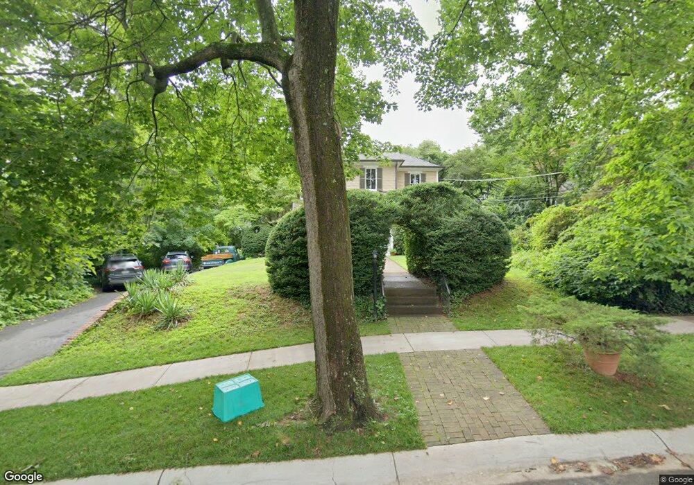 11006 Kenilworth Ave, Garrett Park, MD 20896 - photo 1