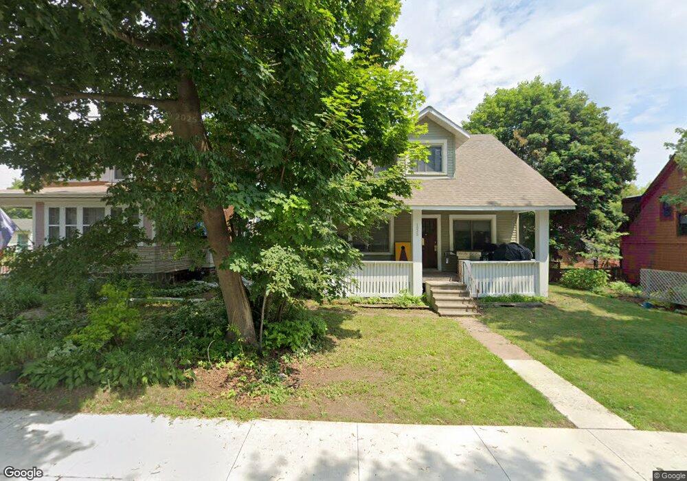 1028 Grandview Ave, Duluth, MN 55812 - photo 1