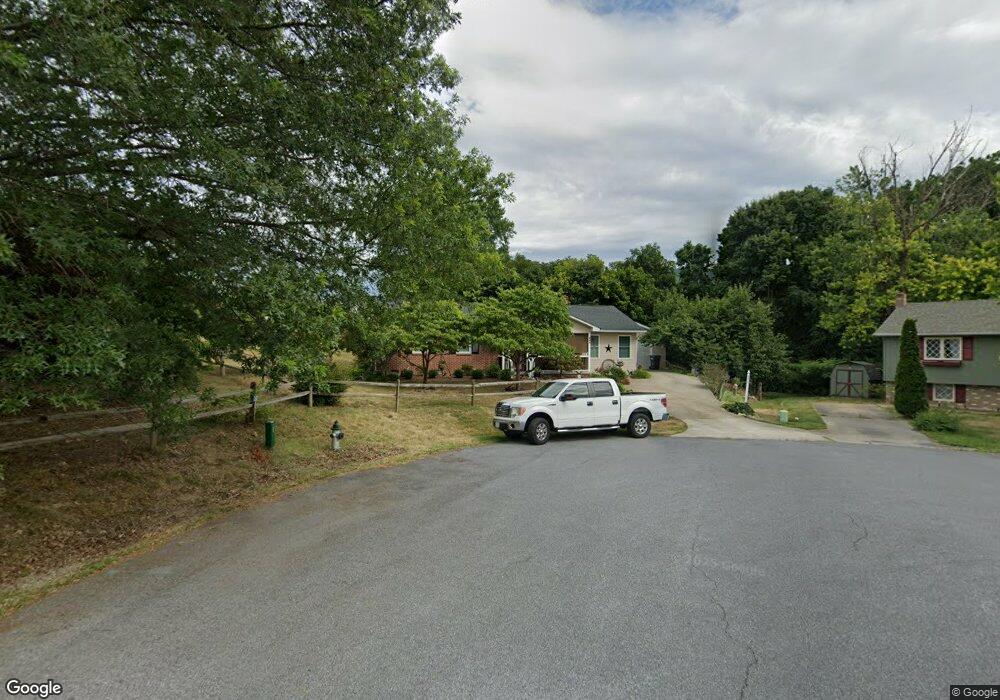 497 Royal Ave, Strasburg, VA 22657 - photo 1