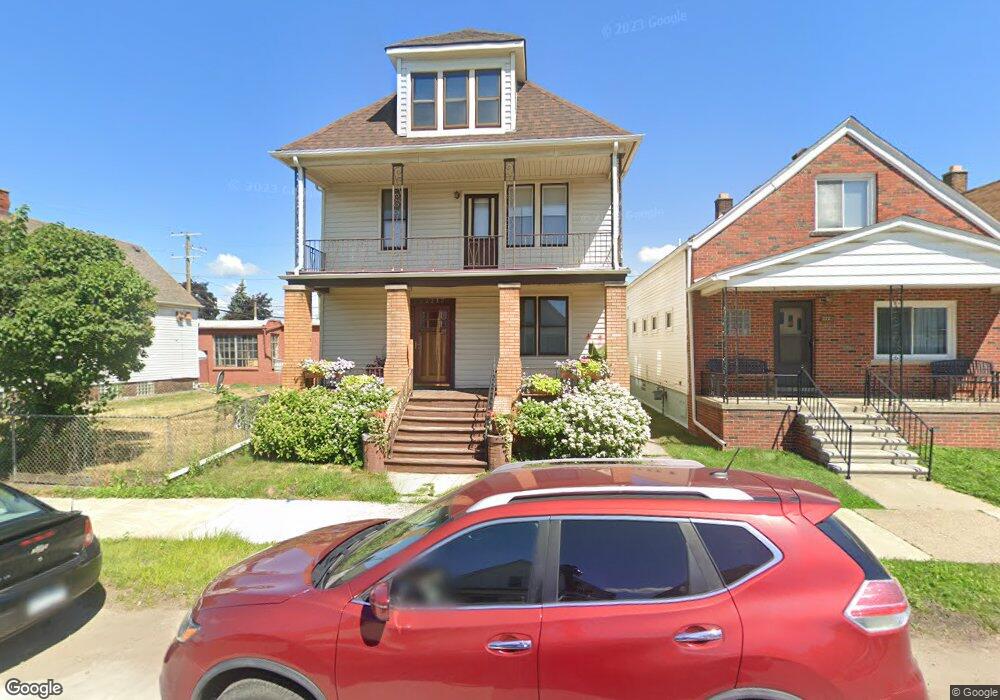 2215 Edwin St, HamtraMcK, MI 48212 - photo 1