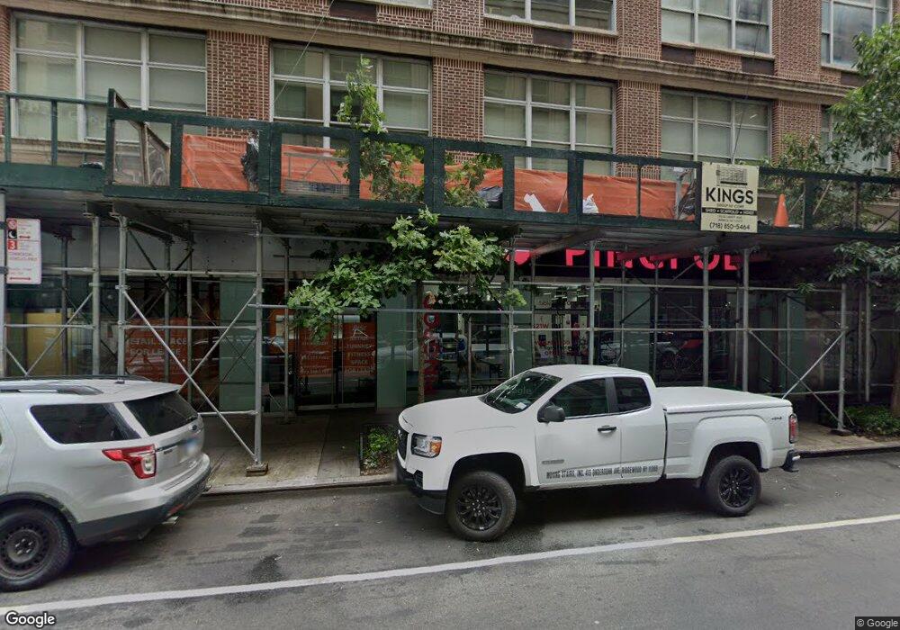 321 W 37th St unit 8 K, New York, NY 10018 - photo 1