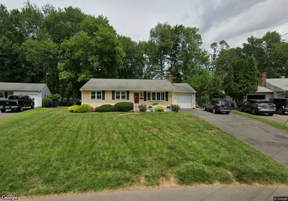 95 Knollwood Rd, Newington, CT 06111 - photo 1