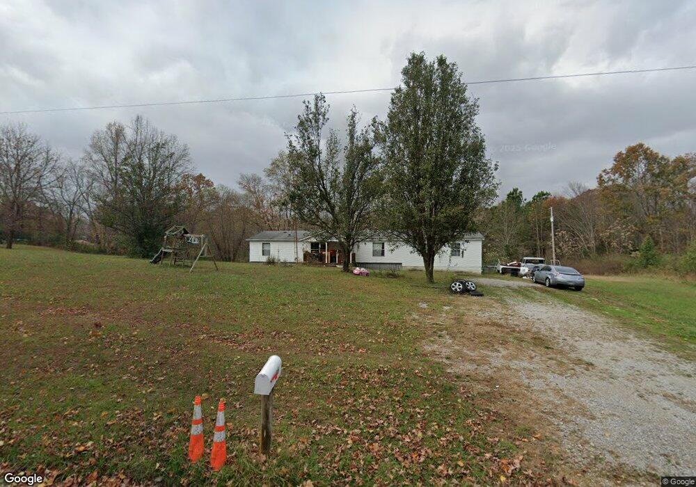 136 Charlie Bilbrey Ln, Hilham, TN 38568 - photo 1