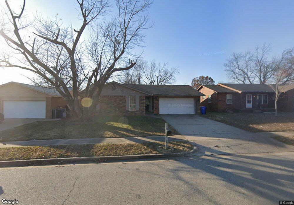 1740 S Pecan Ave, Broken Arrow, OK 74012 - photo 1