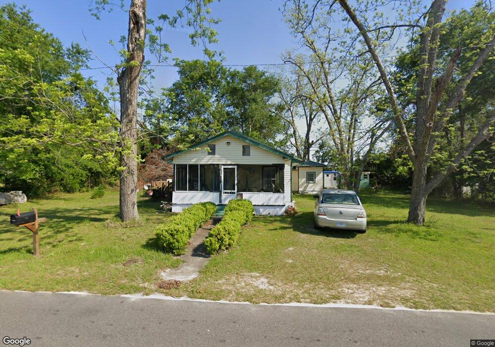 689 Hunter St E, Douglas, GA 31533 - photo 1