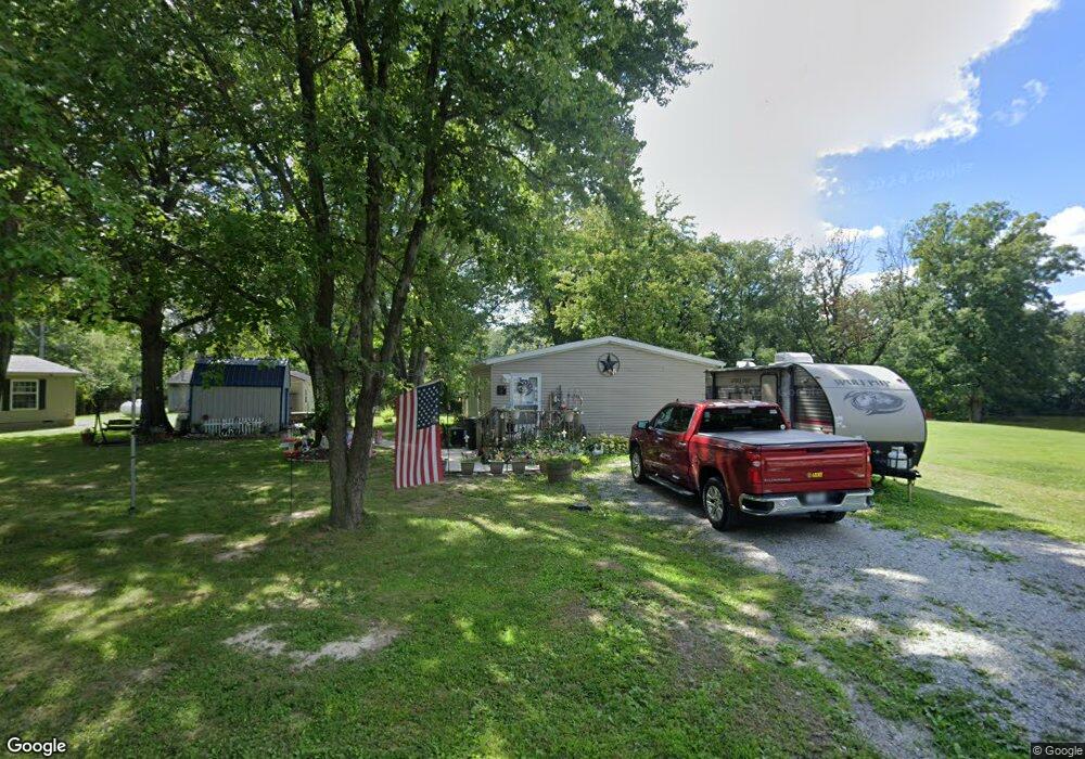 8652 E 1210th Rd, Effingham, IL 62401 - photo 1