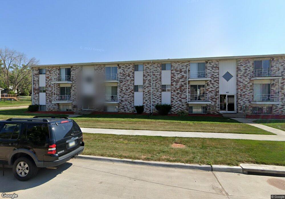 1607 30th St NW, Cedar Rapids, IA 52405 - photo 1