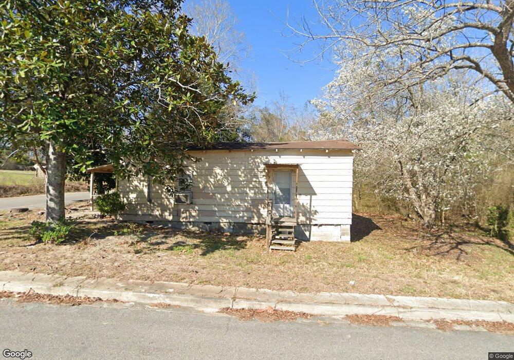 84 W Magnolia St, Mc Rae, GA 31055 - photo 1