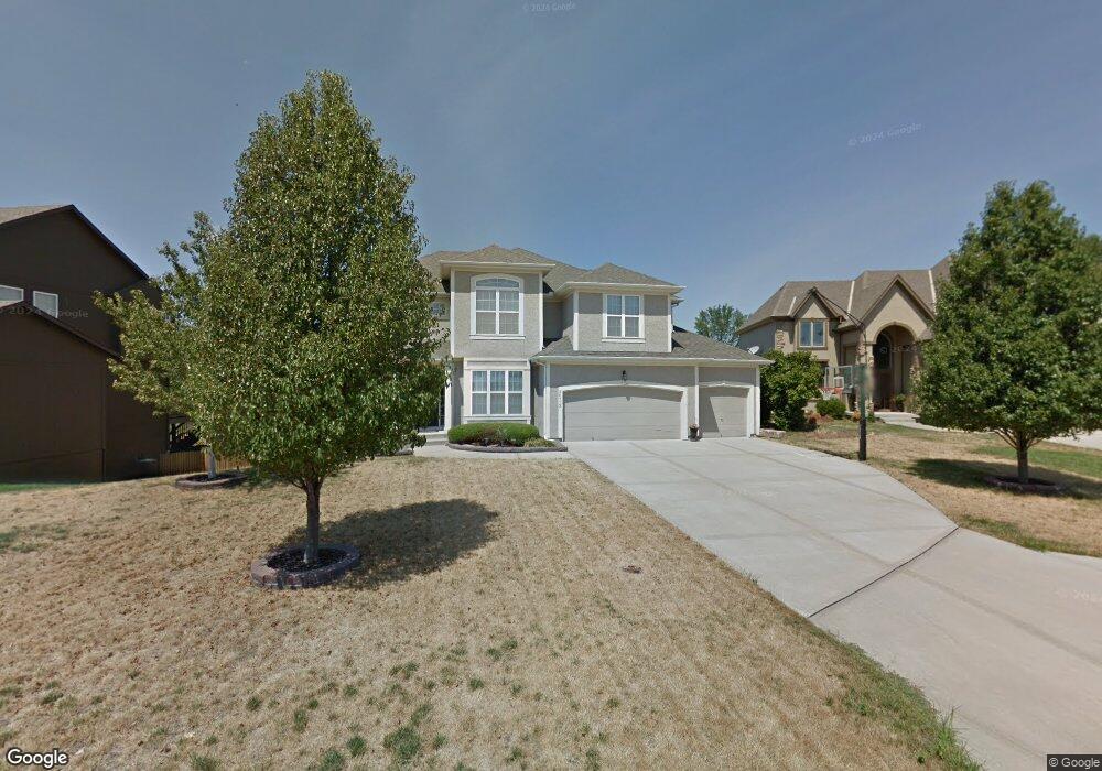 20712 W 58th St, Shawnee, KS 66218 - photo 1