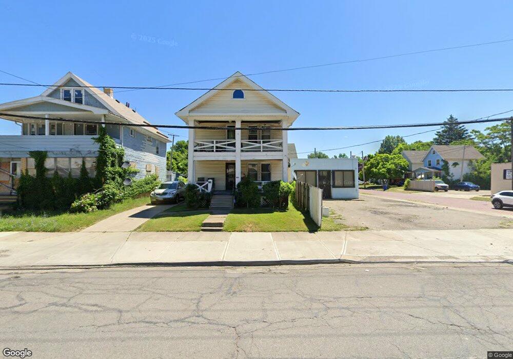 521 E 140th St, Cleveland, OH 44110 - photo 1