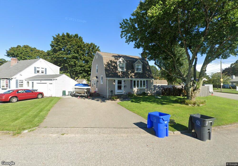 19 Wingate Rd, Riverside, RI 02915 - photo 1