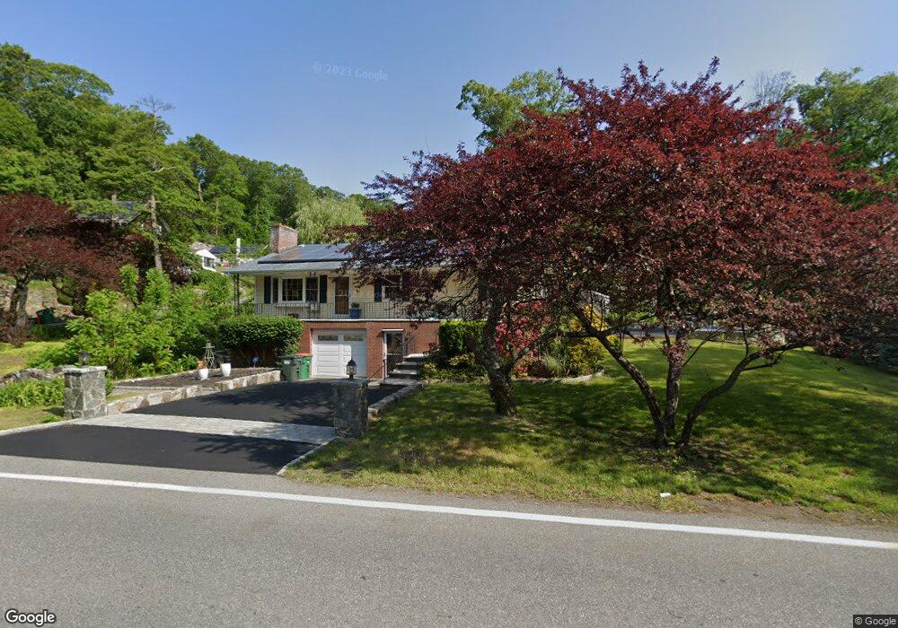 431 Oscawana Lake Rd, Putnam Valley, NY 10579 - photo 1