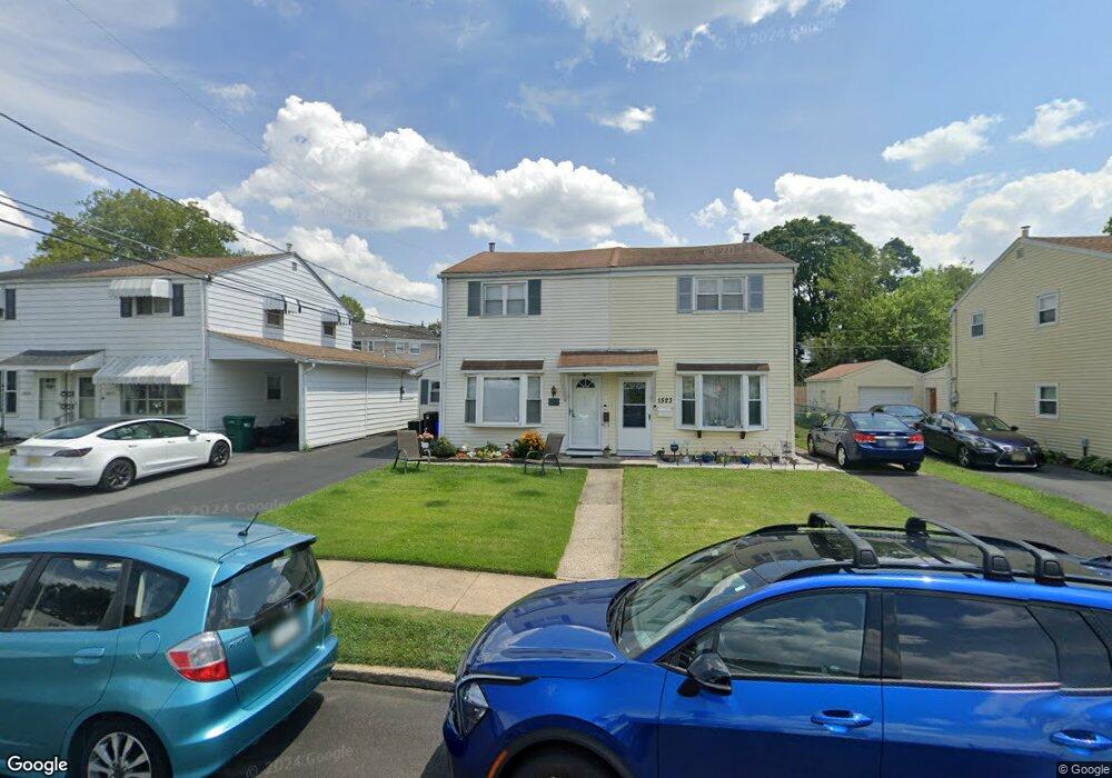 1521 Valley Rd, Bethlehem, PA 18018 - photo 1