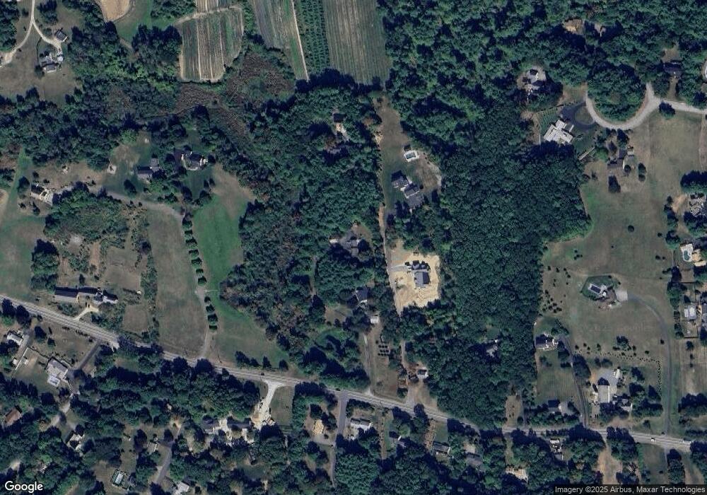 136 Broad St, Hollis, NH 03049 - photo 1