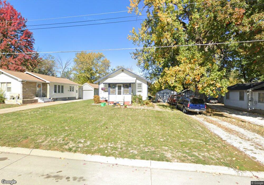 1600 N 2nd Ave W, Newton, IA 50208 - photo 1