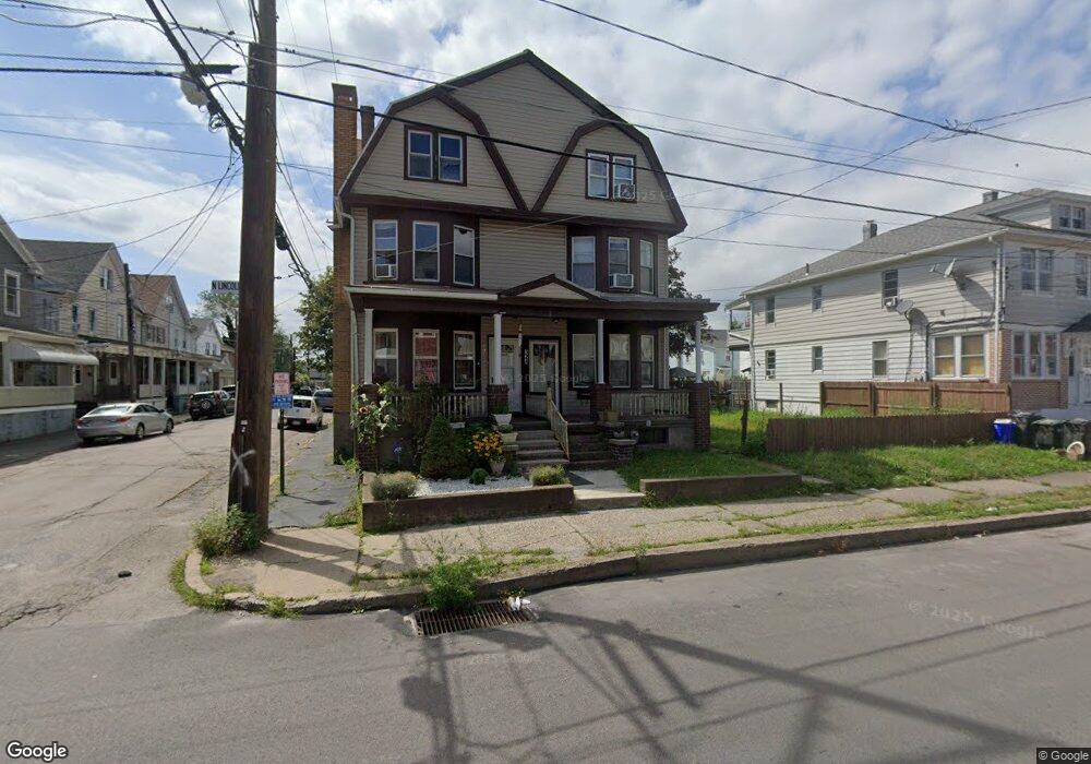 524 Lincoln St, Hazleton, PA 18201 - photo 1