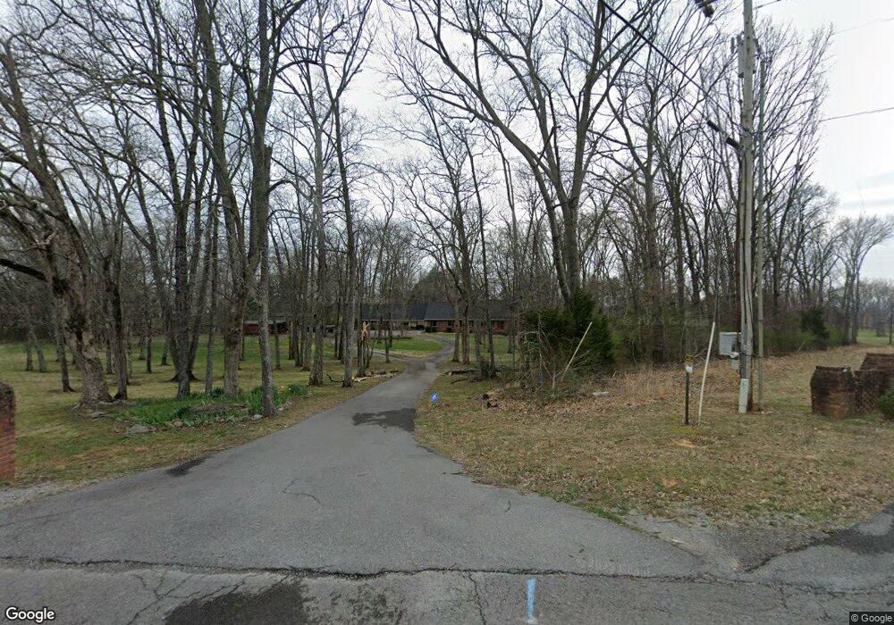 122 Kiowa Dr, Shelbyville, TN 37160 - photo 1