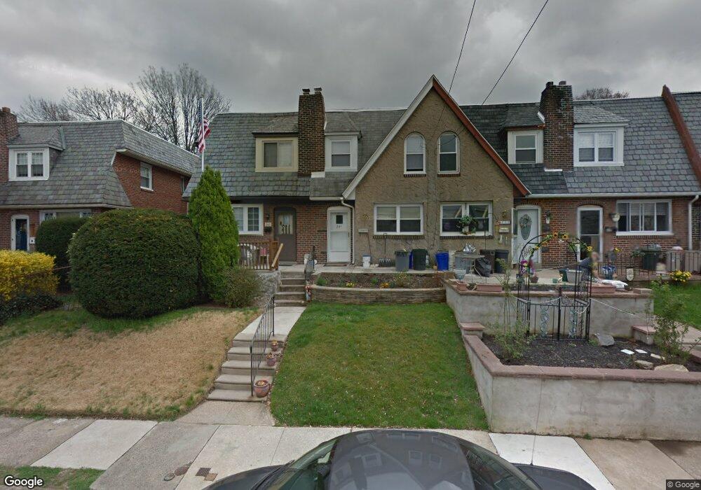 241 N Linden Ave, Upper Darby, PA 19082 - photo 1