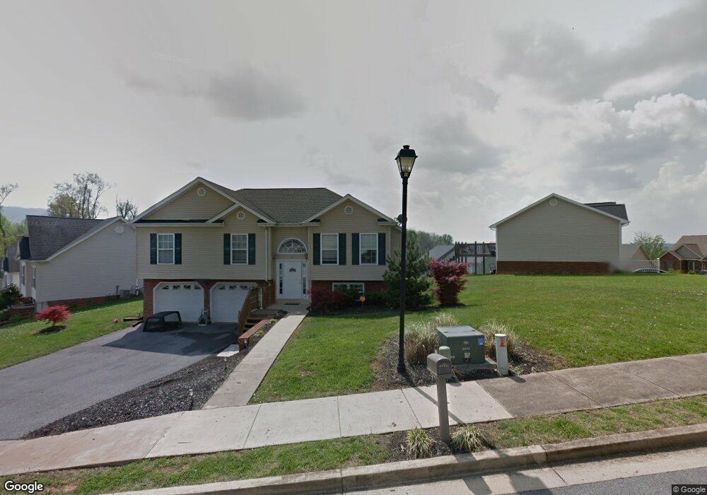 27 Taylor Ridge Ct, Johnson City, TN 37601 - photo 1