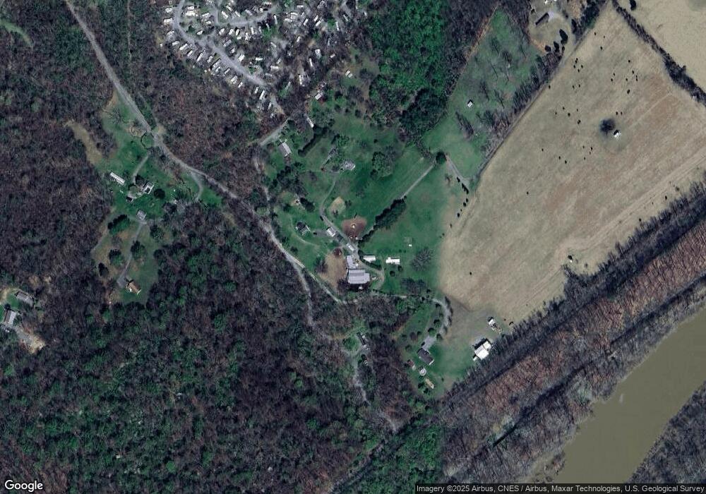 4006 Younker Ln, Hancock, MD 21750 - photo 1