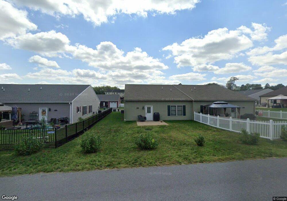 8852 Oriole Ct, Waynesboro, PA 17268 - photo 1