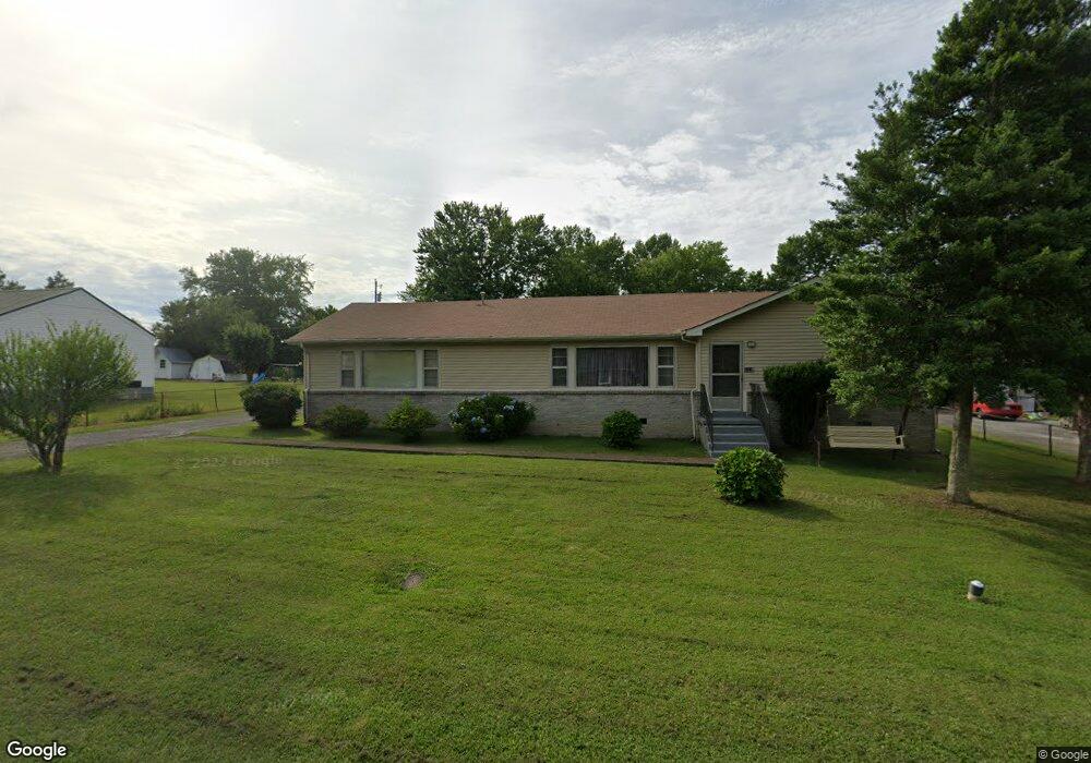 611 Iris Dr, Manchester, TN 37355 - photo 1