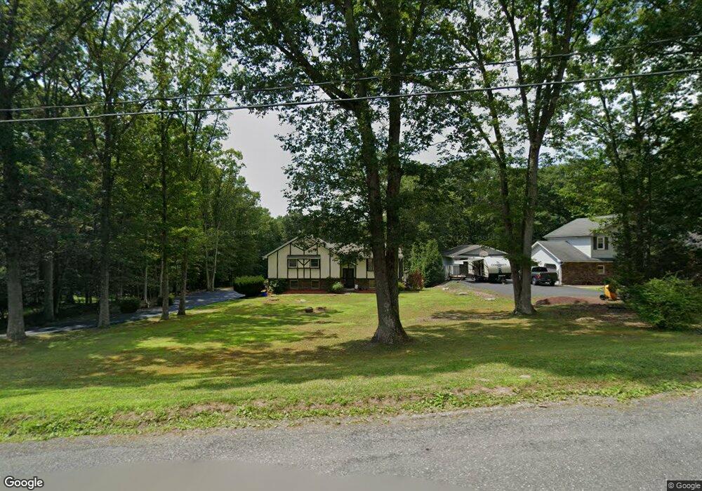 289 W 10th St, Jim Thorpe, PA 18229 - photo 1