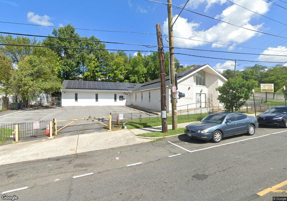 5670 Central Ave SE, Washington, DC 20019 - photo 1