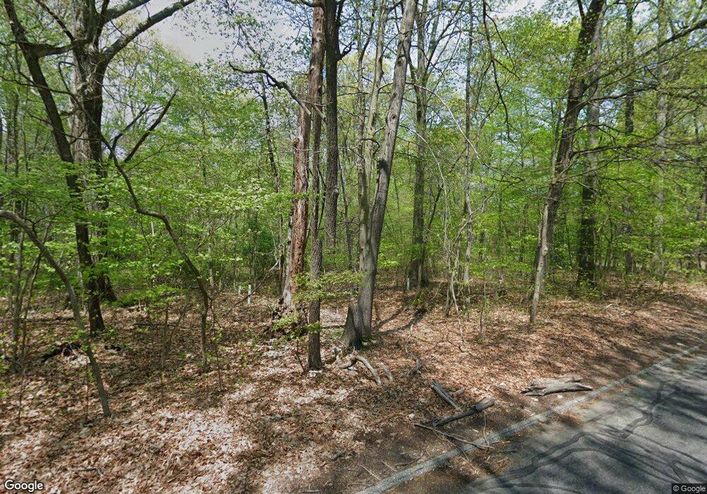 54 Lovers Ln, Monroe, CT 06468 - photo 1