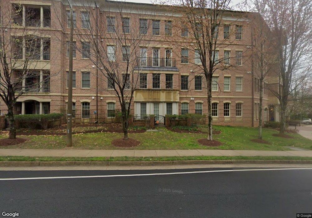 1781 Chain Bridge Rd unit 203, McLean, VA 22102 - photo 1