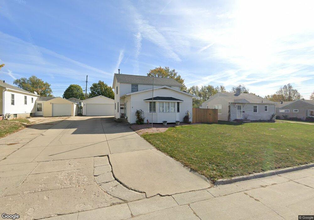 404 E 20th St S, Newton, IA 50208 - photo 1