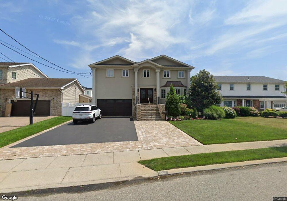 2034 Byron Rd, Merrick, NY 11566 - photo 1