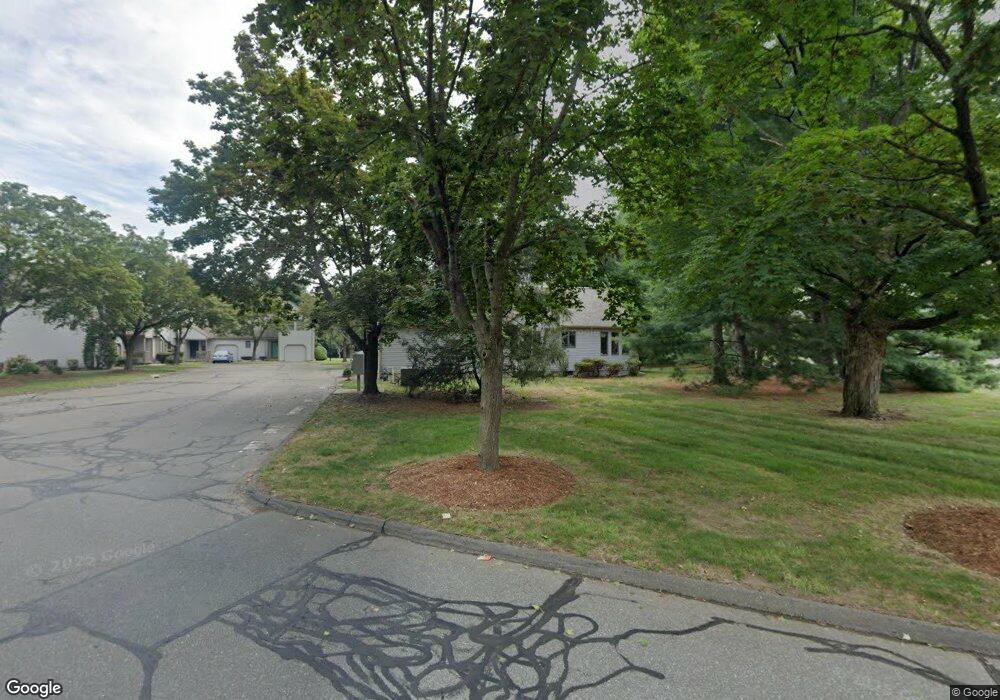 32 Elm Meadows, Enfield, CT 06082 - photo 1