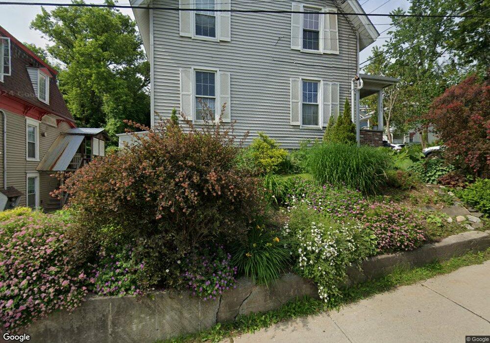 181 Maple St, Saint Johnsbury, VT 05819 - photo 1