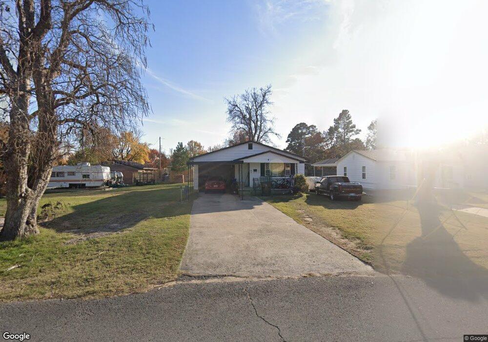 614 Broadway Ave, Eufaula, OK 74432 - photo 1