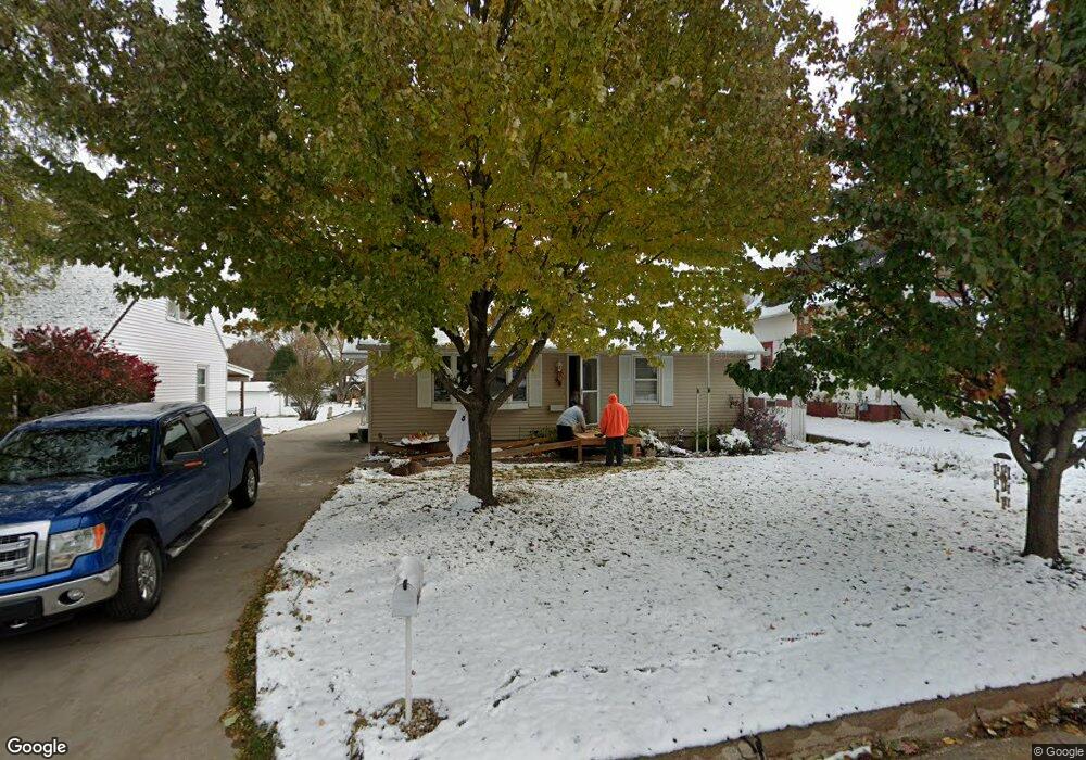 2607 Schaeffer Dr SW, Cedar Rapids, IA 52404 - photo 1