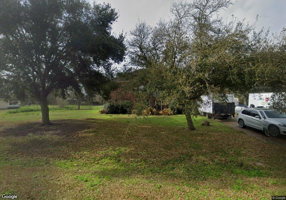 5202 W Zephyr Dr, Alvin, TX 77511 - photo 1