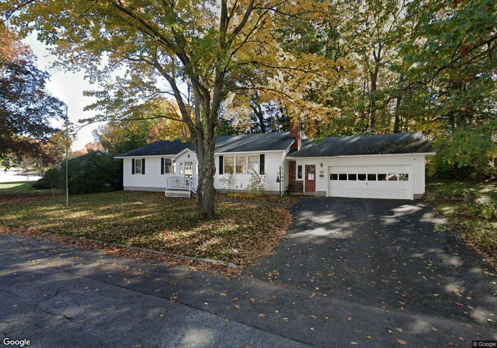 539 Oak St, Manchester, NH 03104 - photo 1