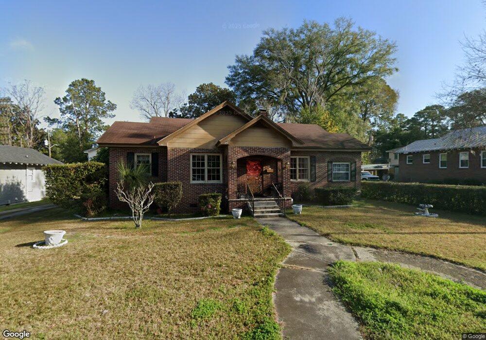 1604 E Henry St, Savannah, GA 31404 - photo 1
