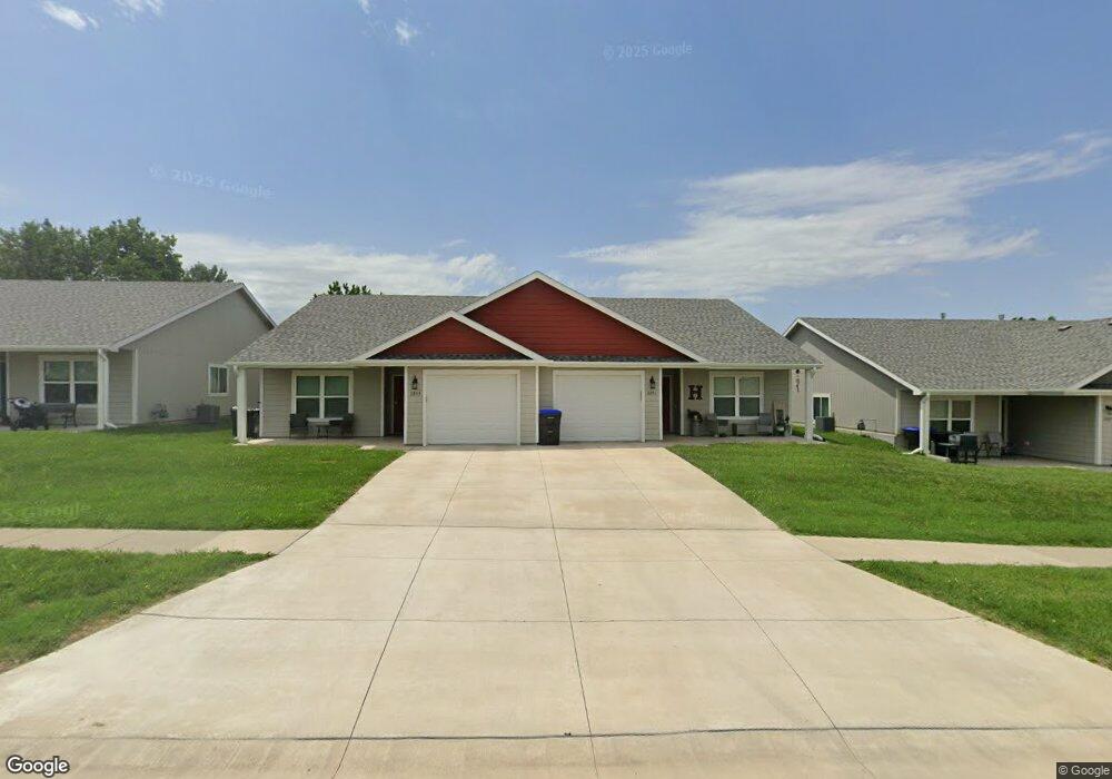 3251 SW Clare Ave, Topeka, KS 66611 - photo 1