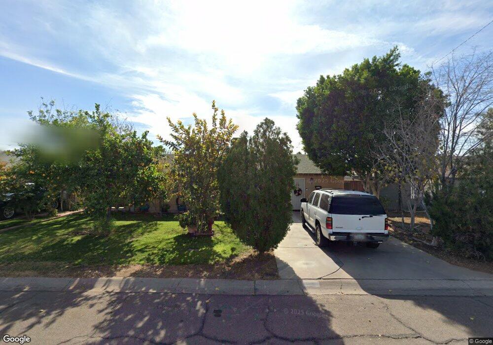 819 E Echo Ln, Phoenix, AZ 85020 - photo 1